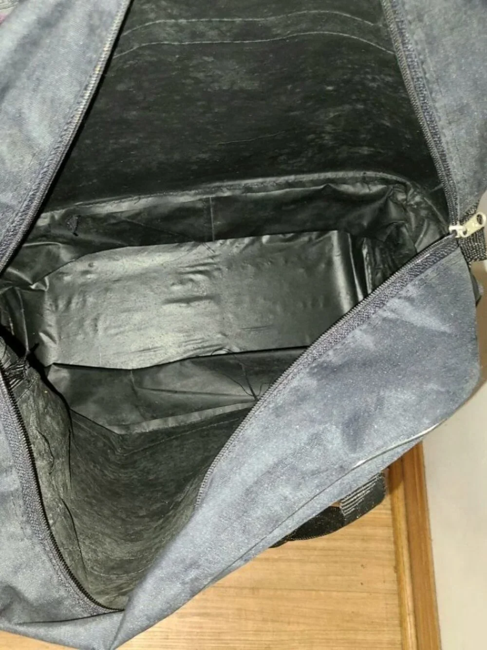 Vintage Marlboro Pro‑Sport Rolling Duffel Bag